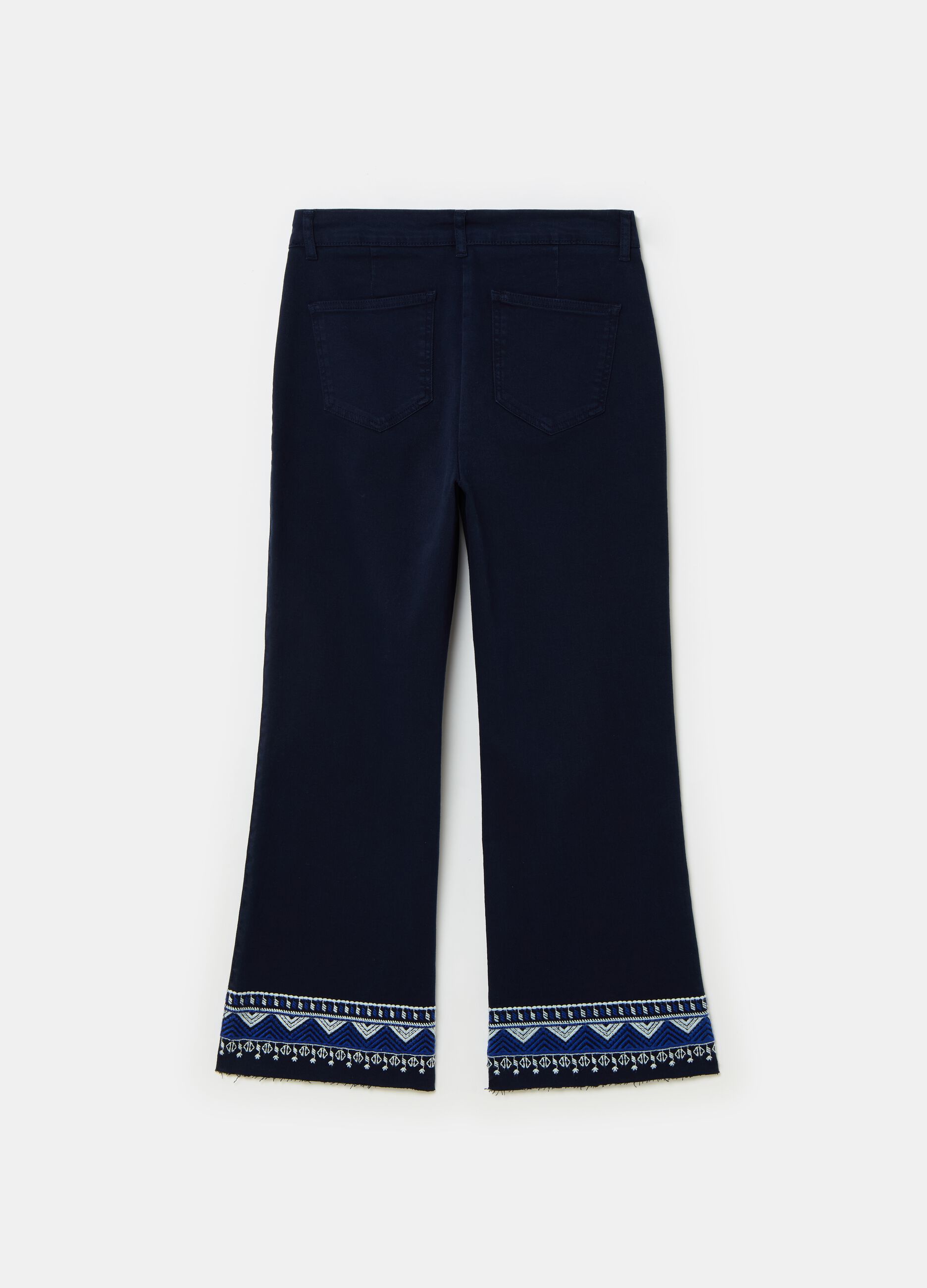 Wide-leg jeans with ethnic embroidery_4