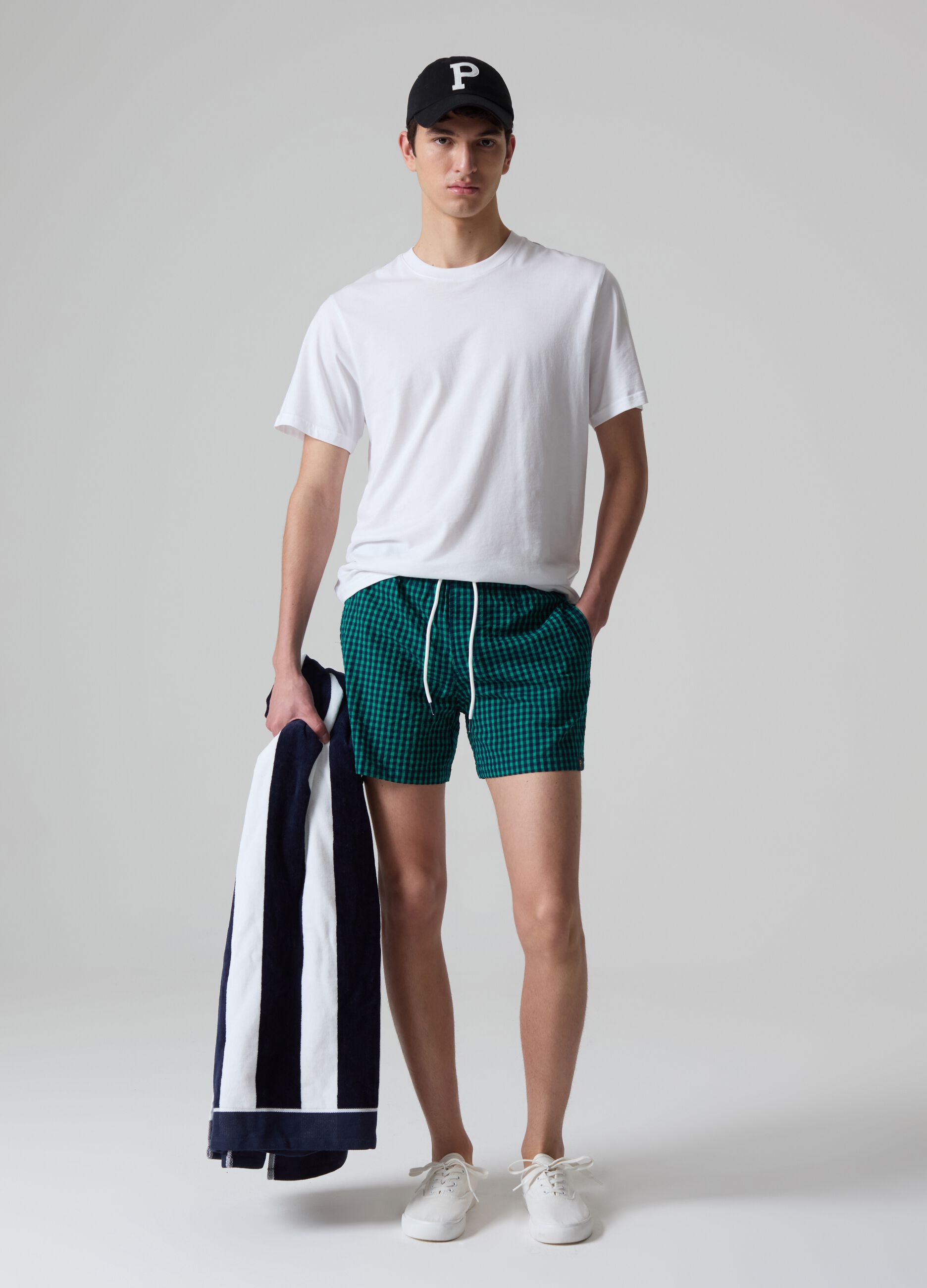 Bermuda swim shorts in gingham seersucker