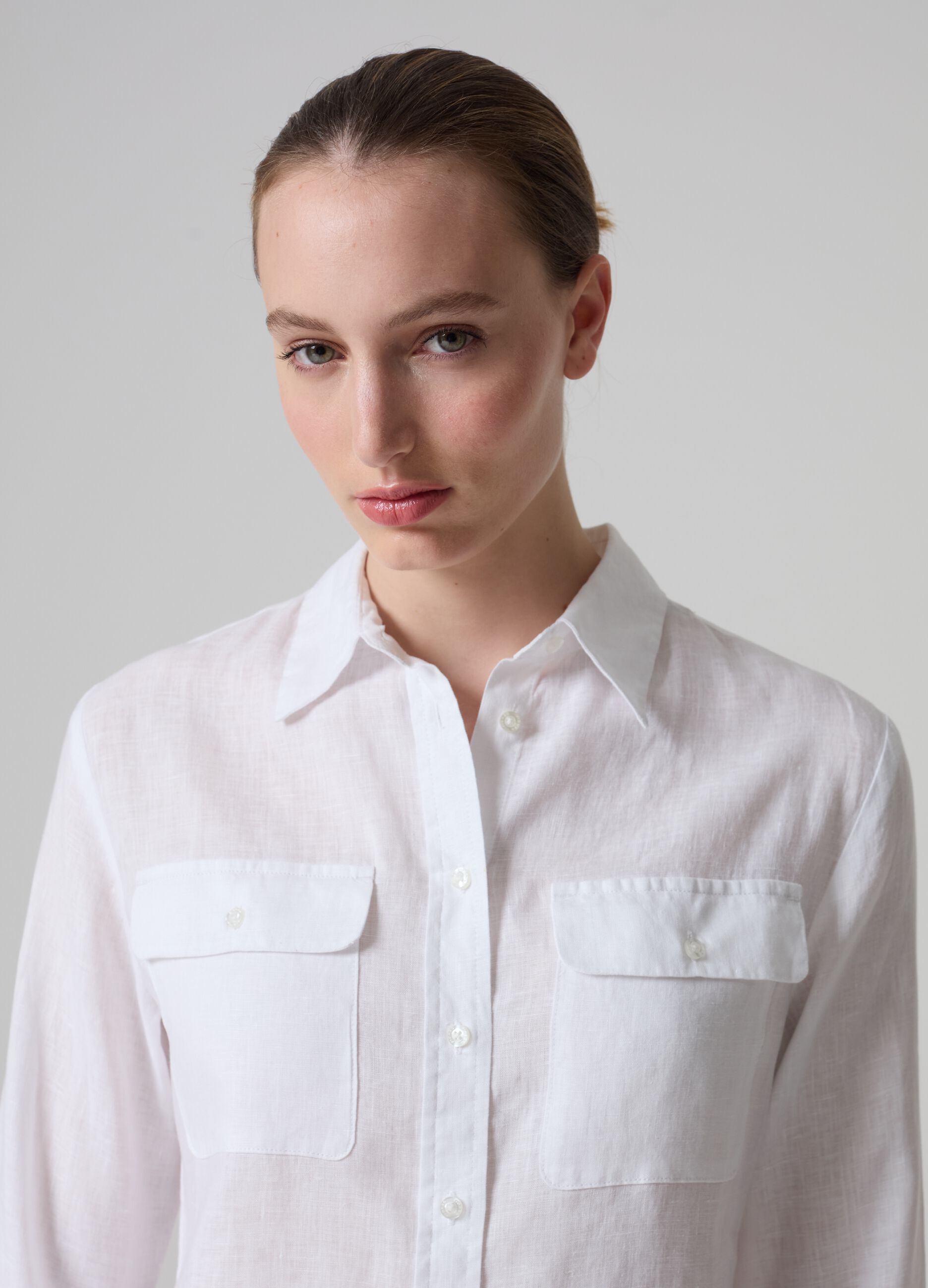 Contemporary shirt in linen_1