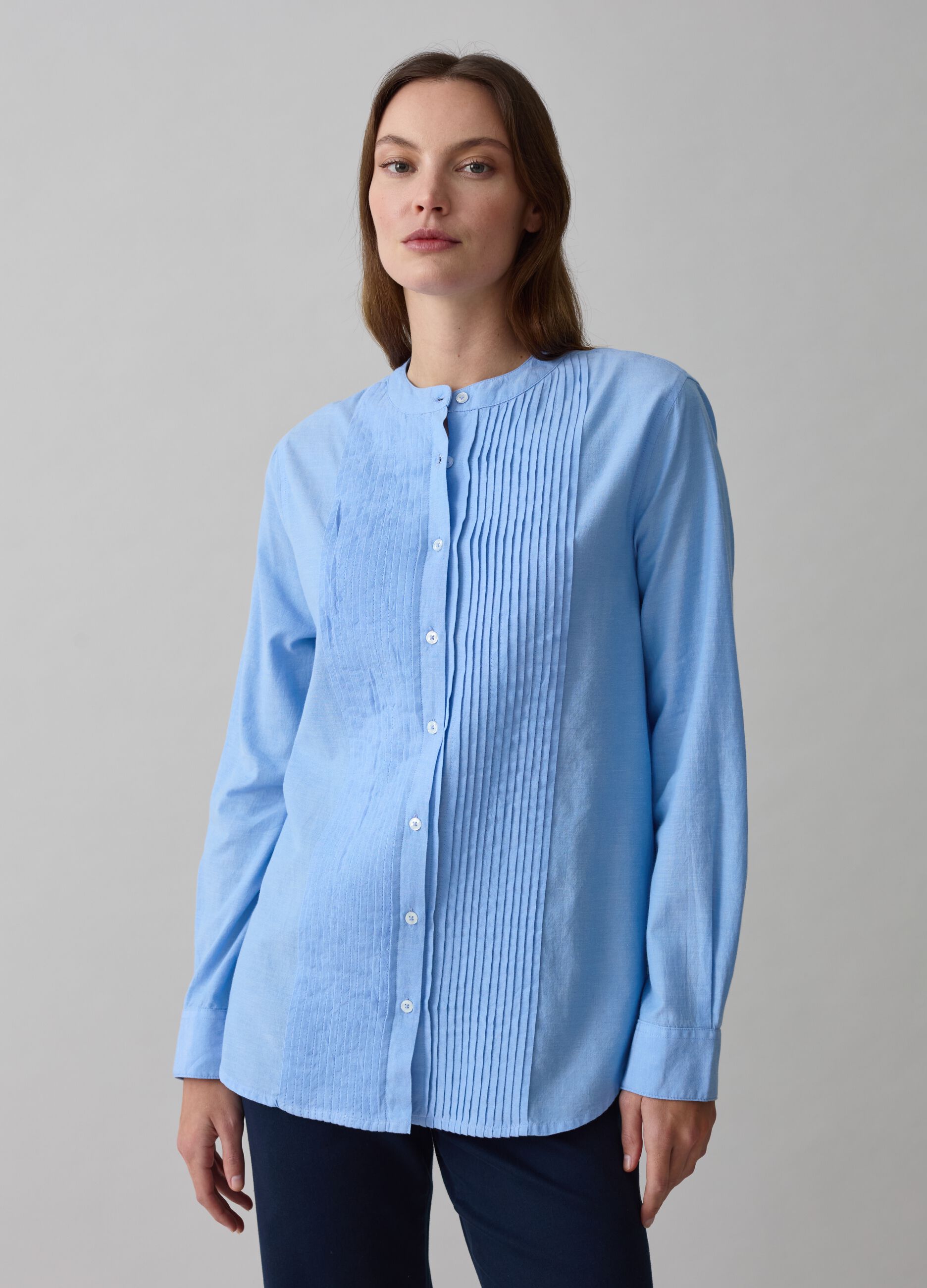 Chambray shirt with pleated detail_1