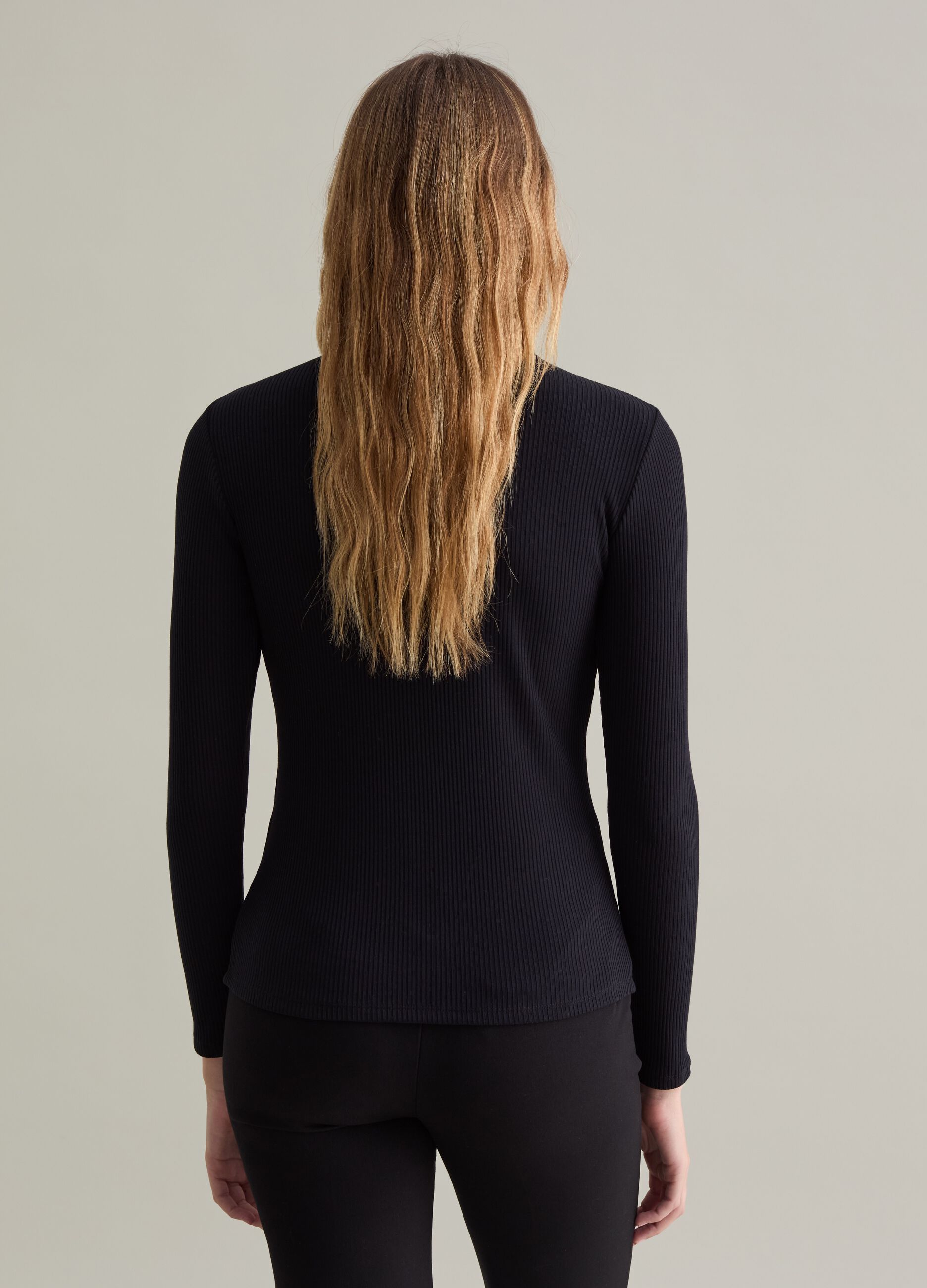 Contemporary flat-ribbed turtleneck pullover_4