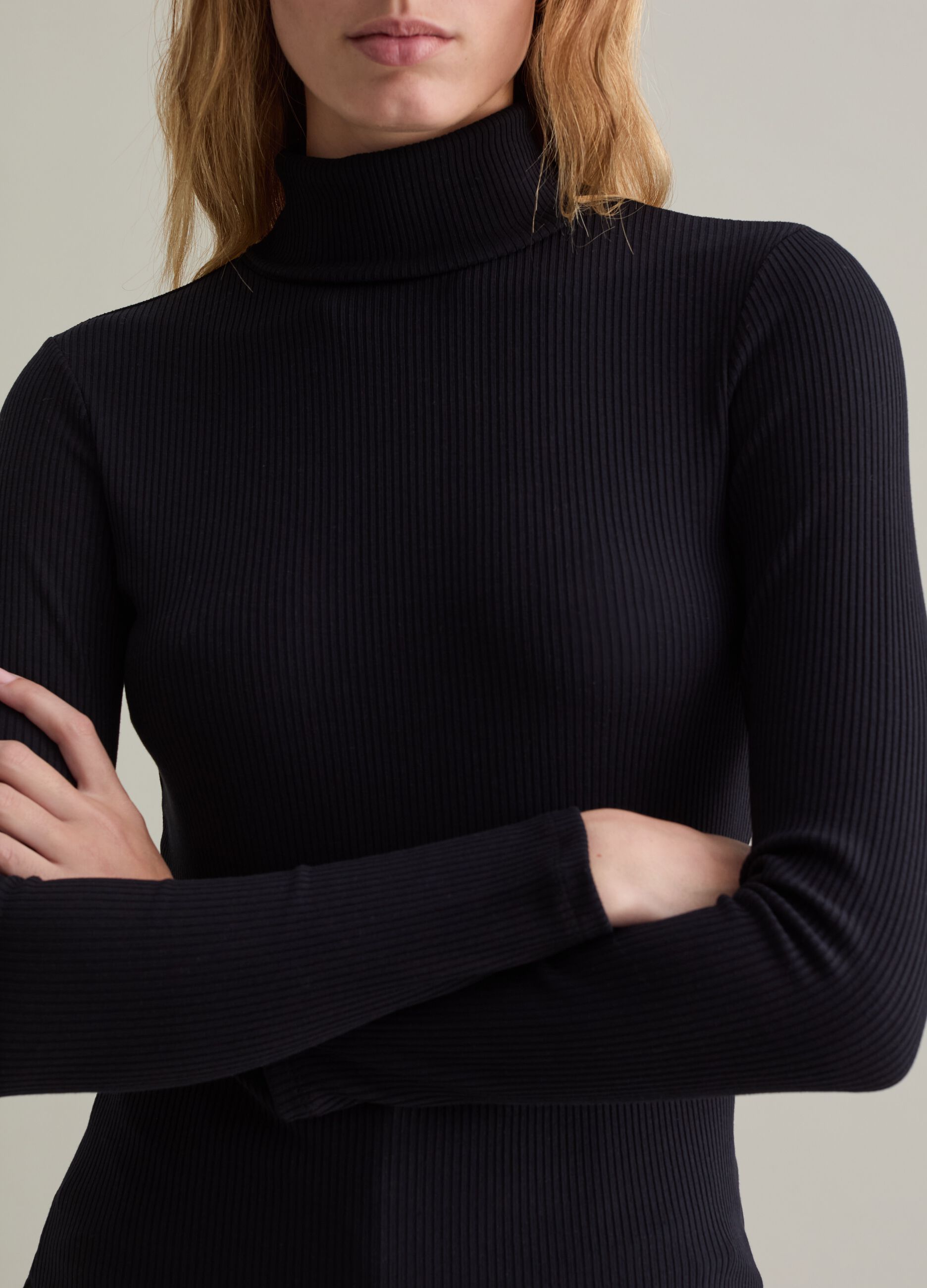 Contemporary flat-ribbed turtleneck pullover_5