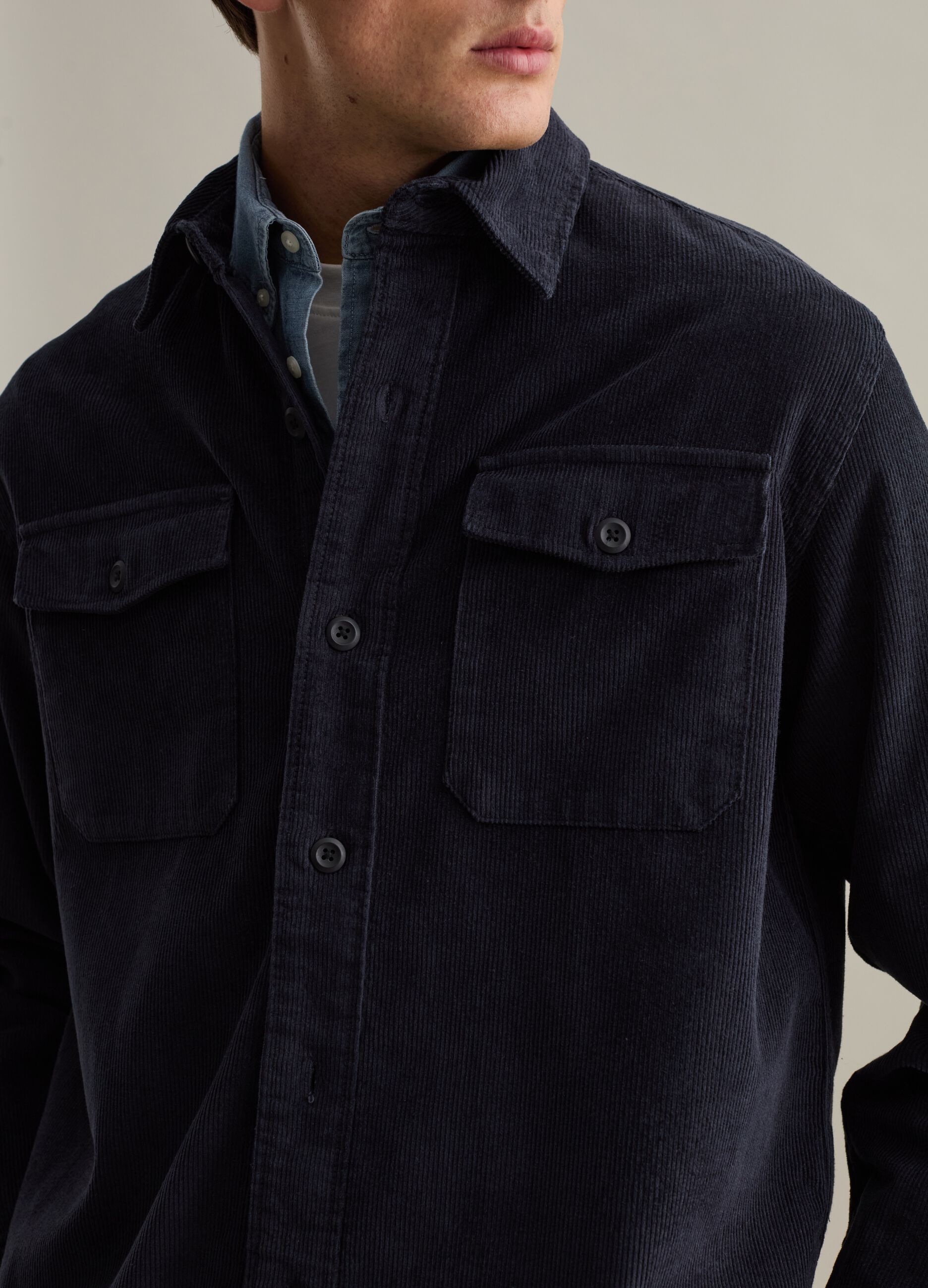 Corduroy shirt with pockets_3