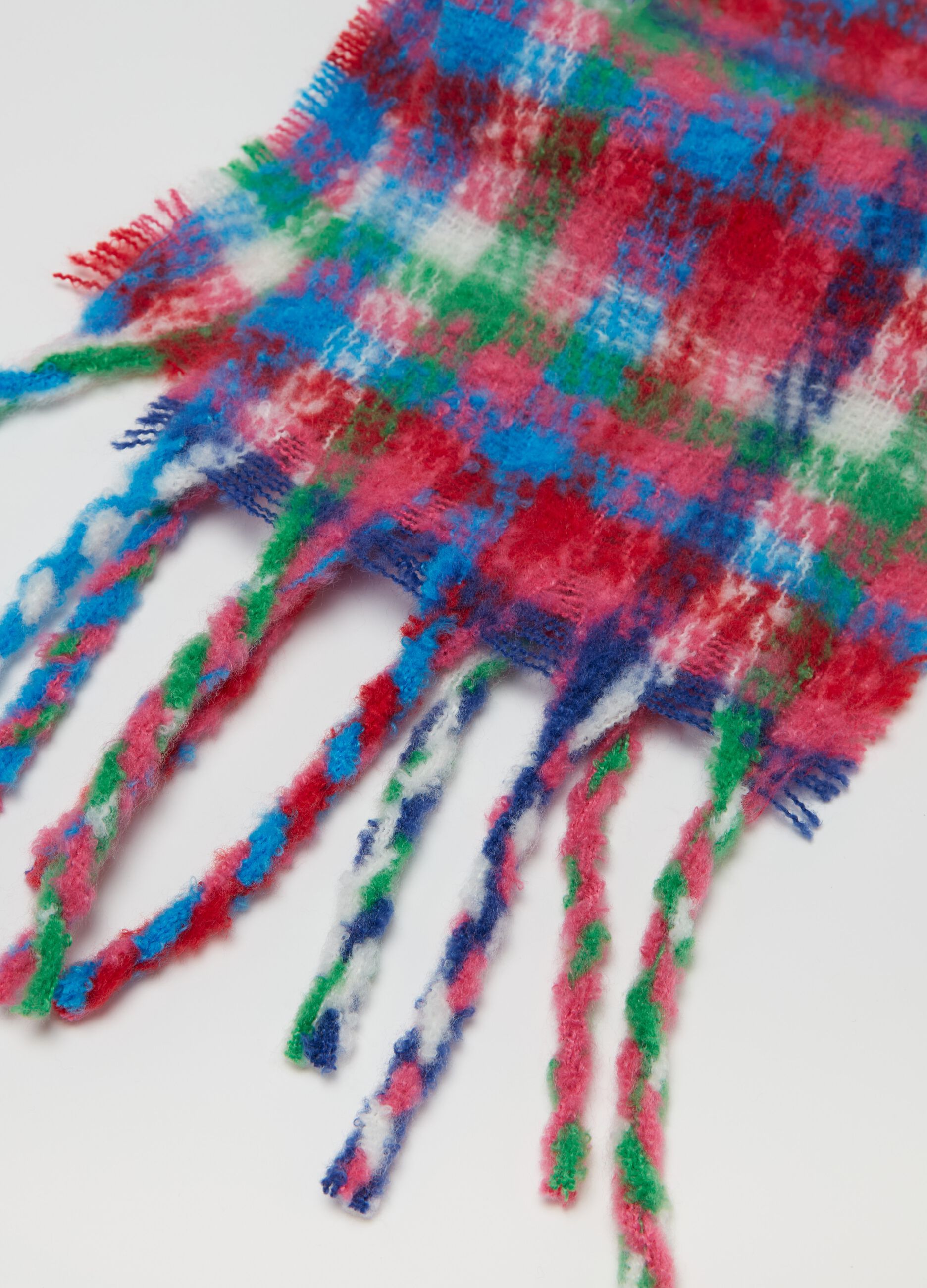 Multicoloured check scarf with fringing_1