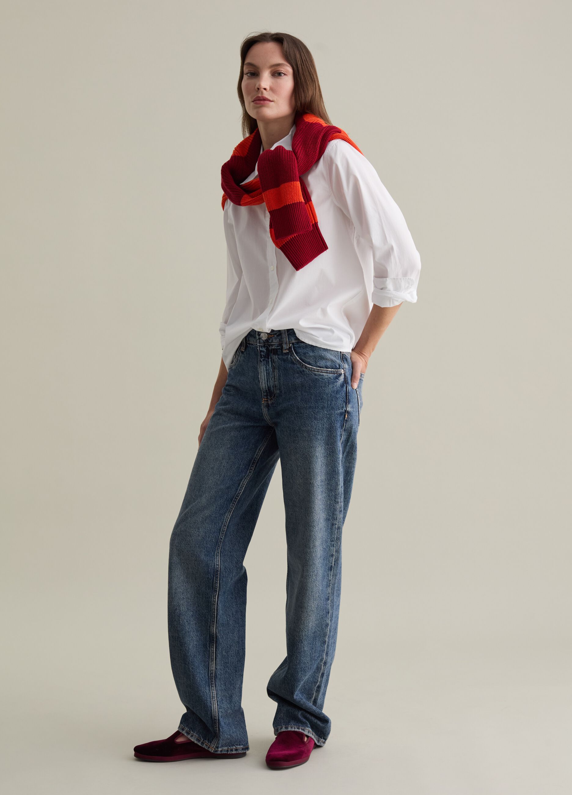 Five-pocket,straight-fit jeans