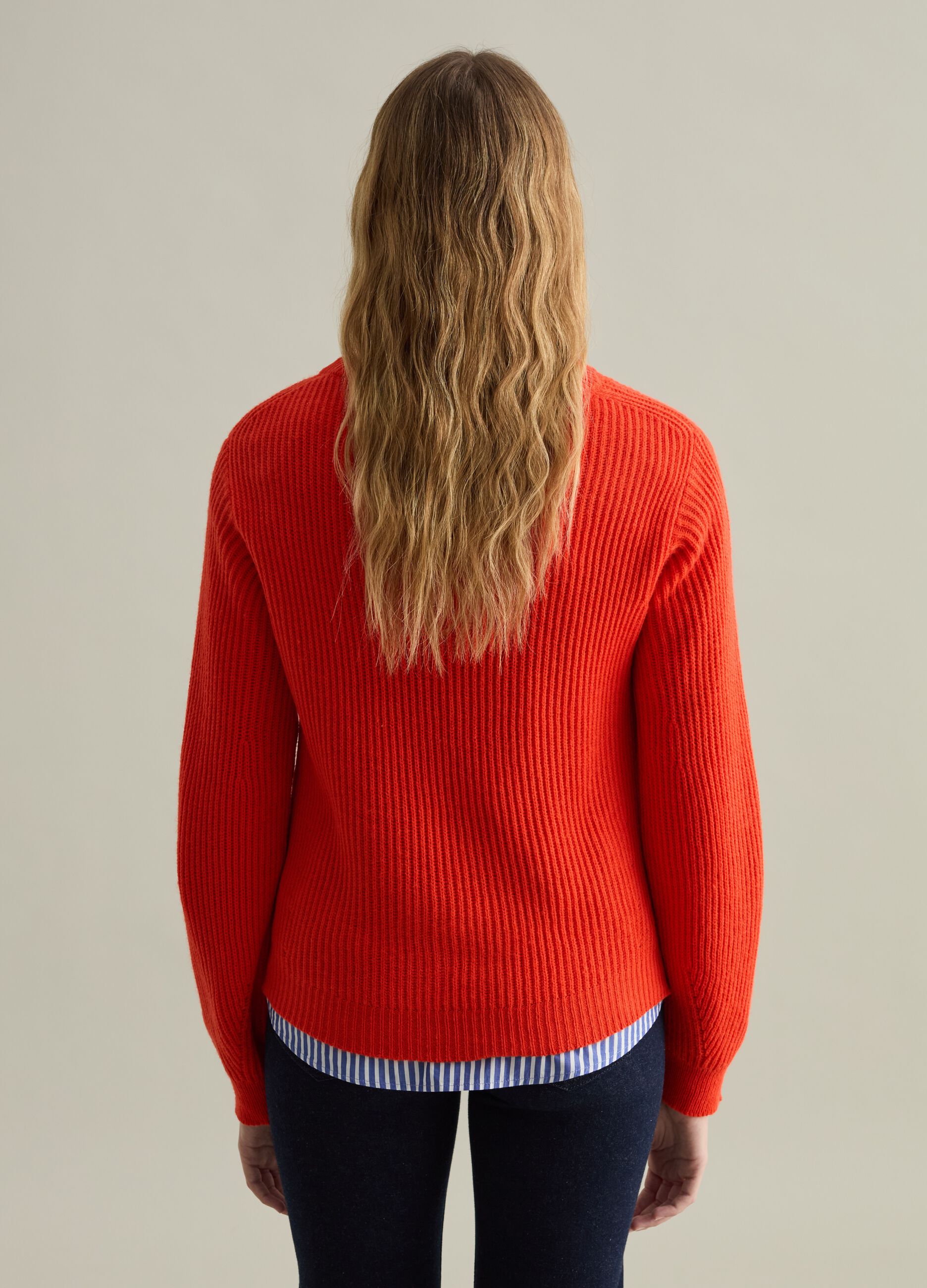 Ribbed pullover with round neckline_2