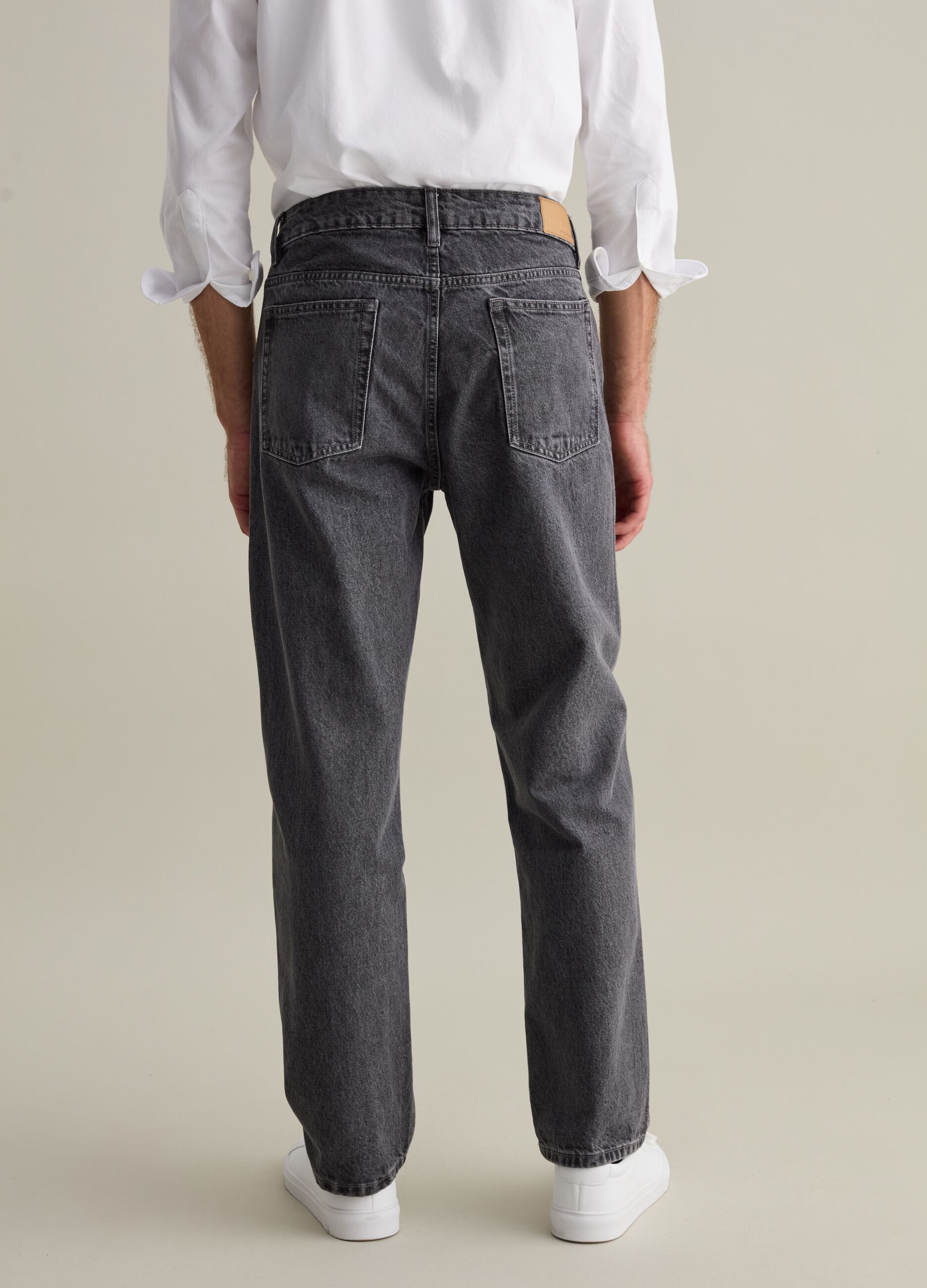 Five-pocket,straight-fit jeans_2