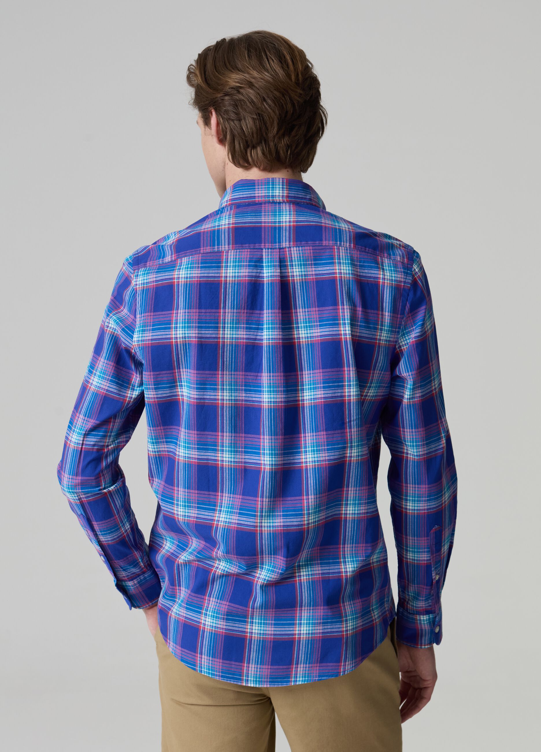 Shirt with button-down collar and check pattern_2