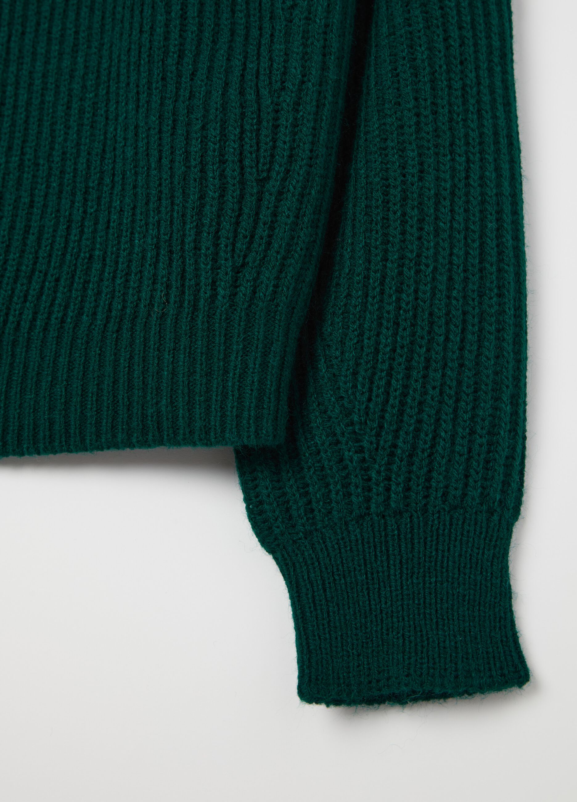 Ribbed pullover with round neckline_5