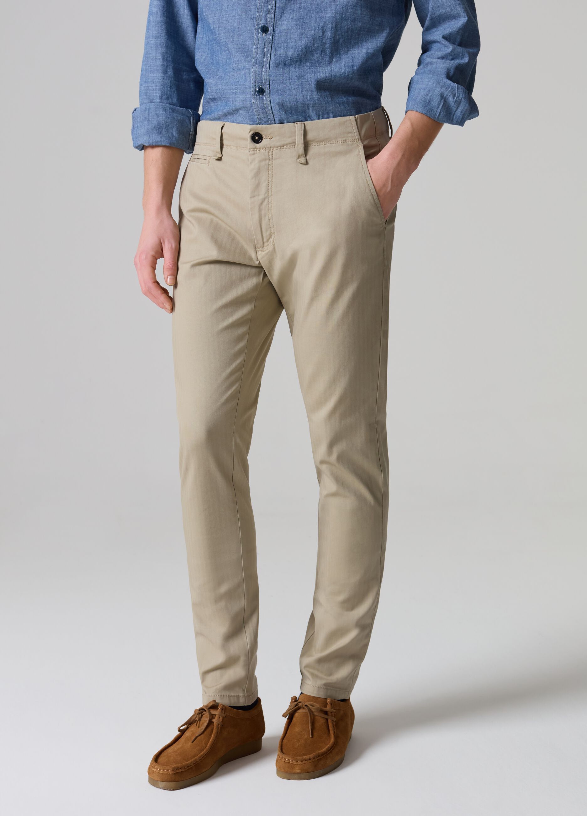 Slim-fit, stretch cotton chinos_1