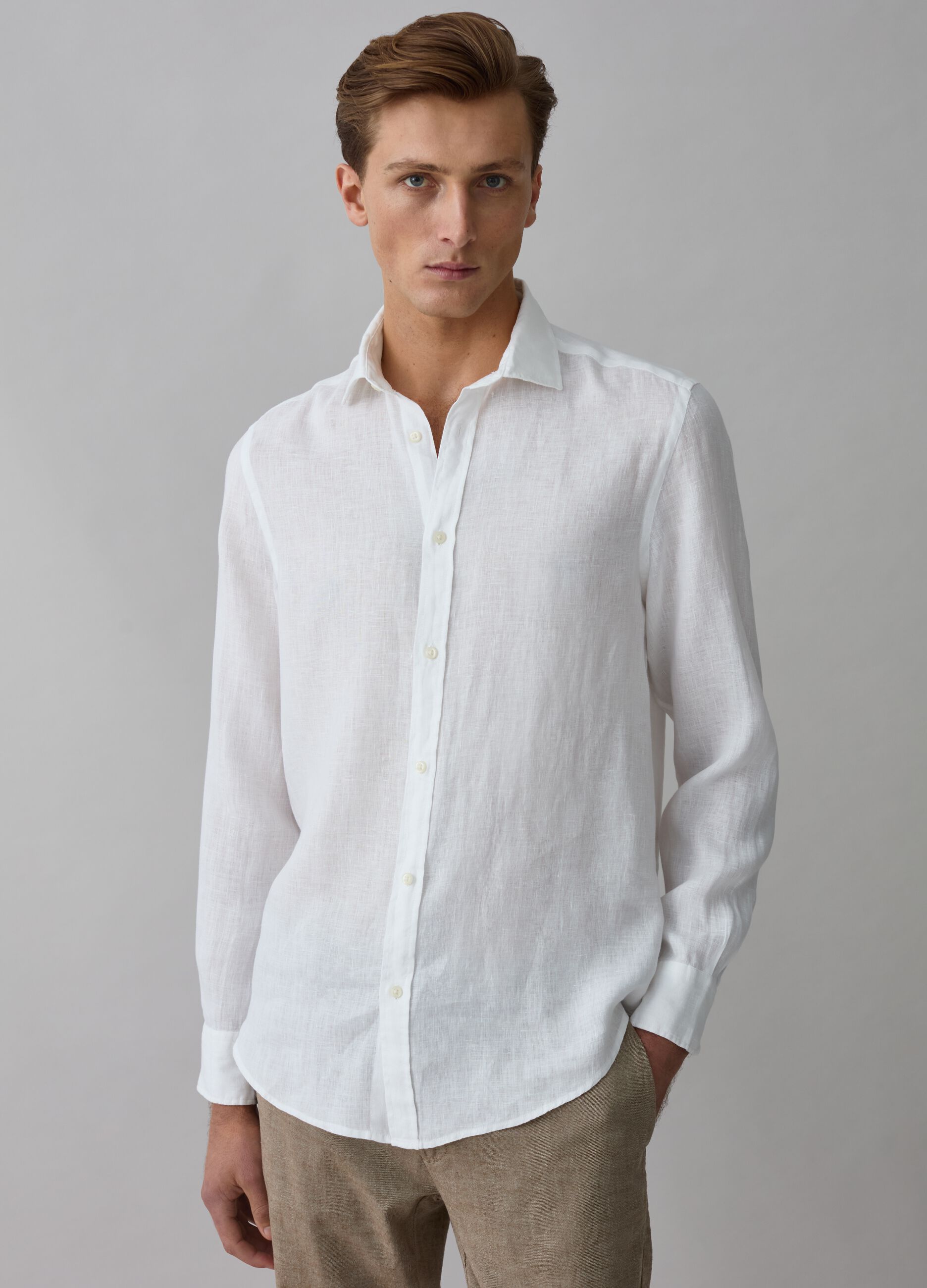 Solid colour linen shirt