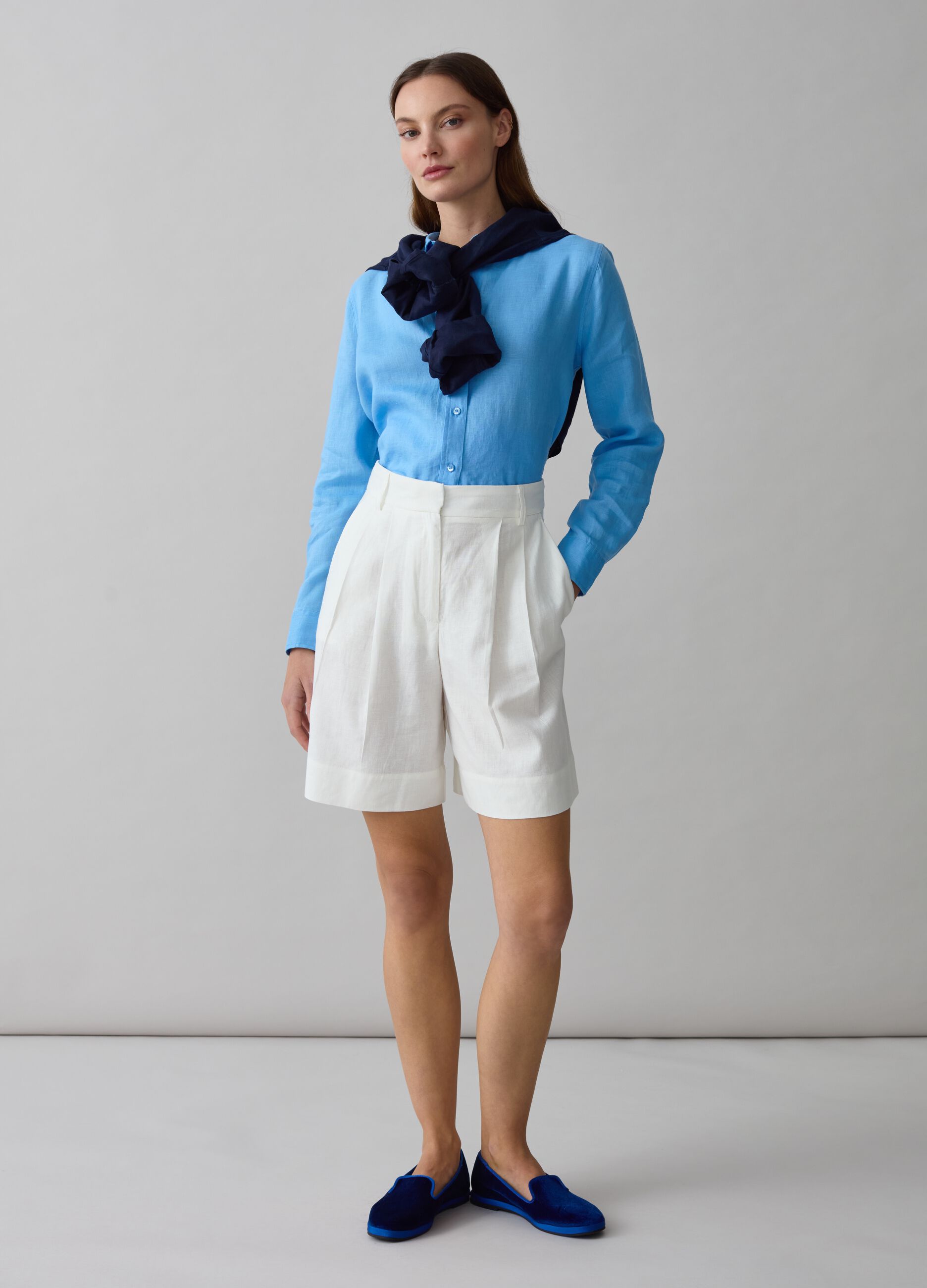 Contemporary shorts with pleating_0