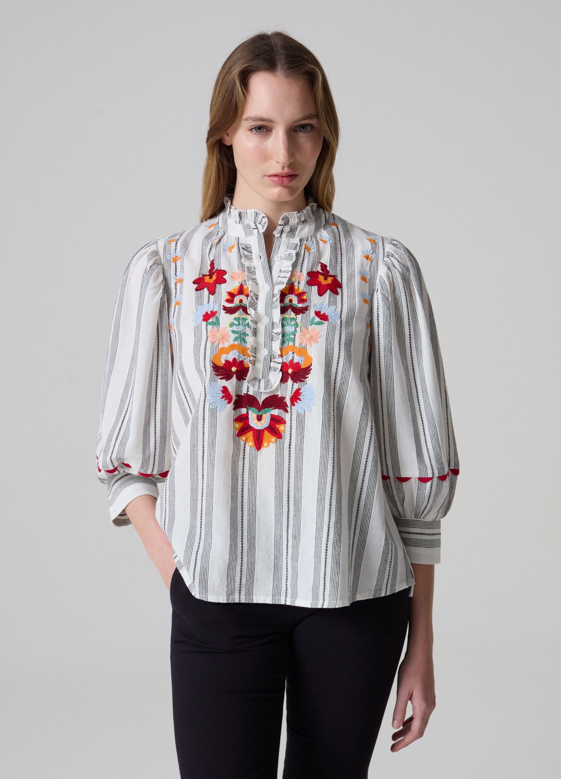 Striped blouse with flowers embroidery_0