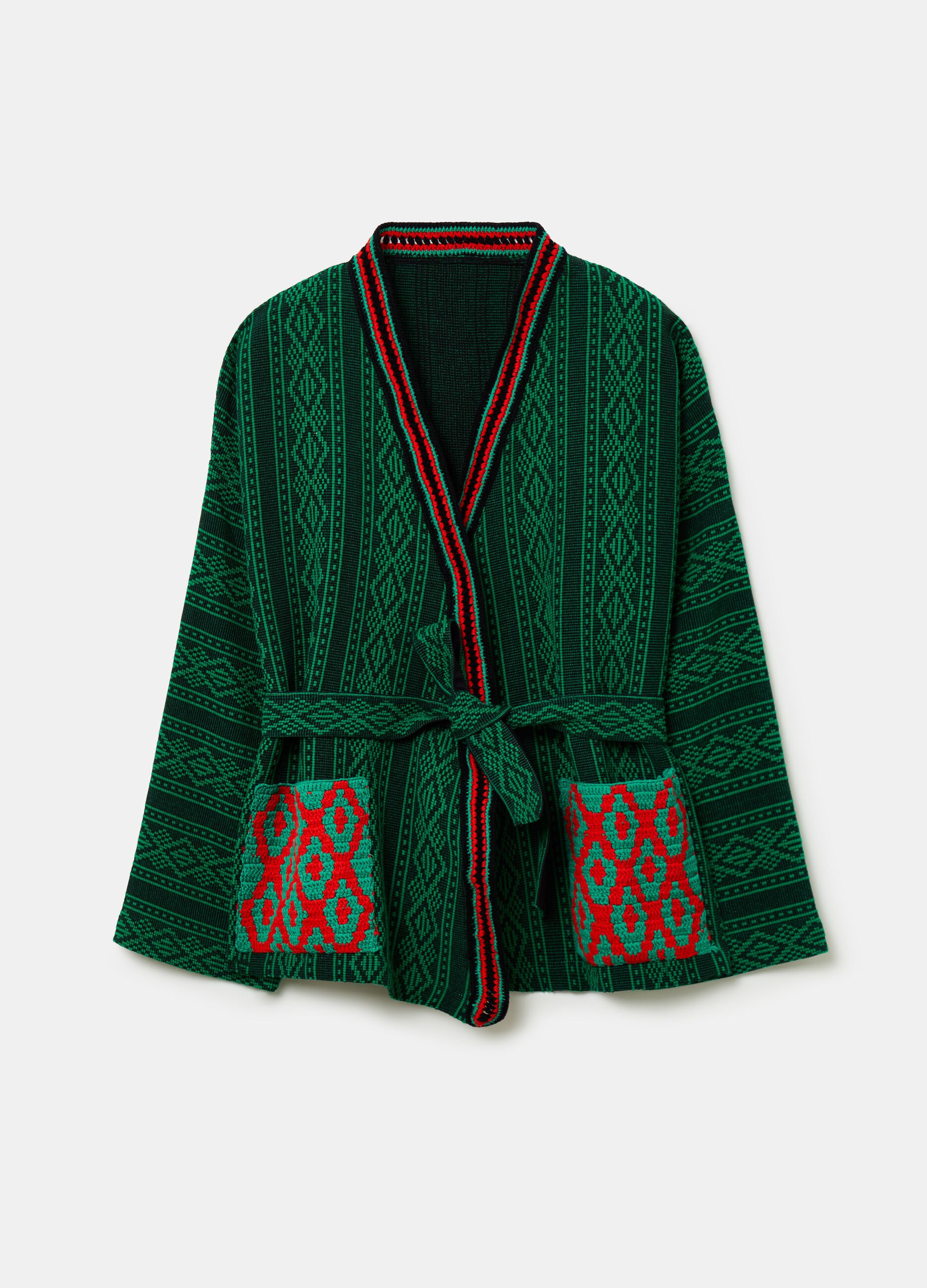 Kimono with ethnic designs_3