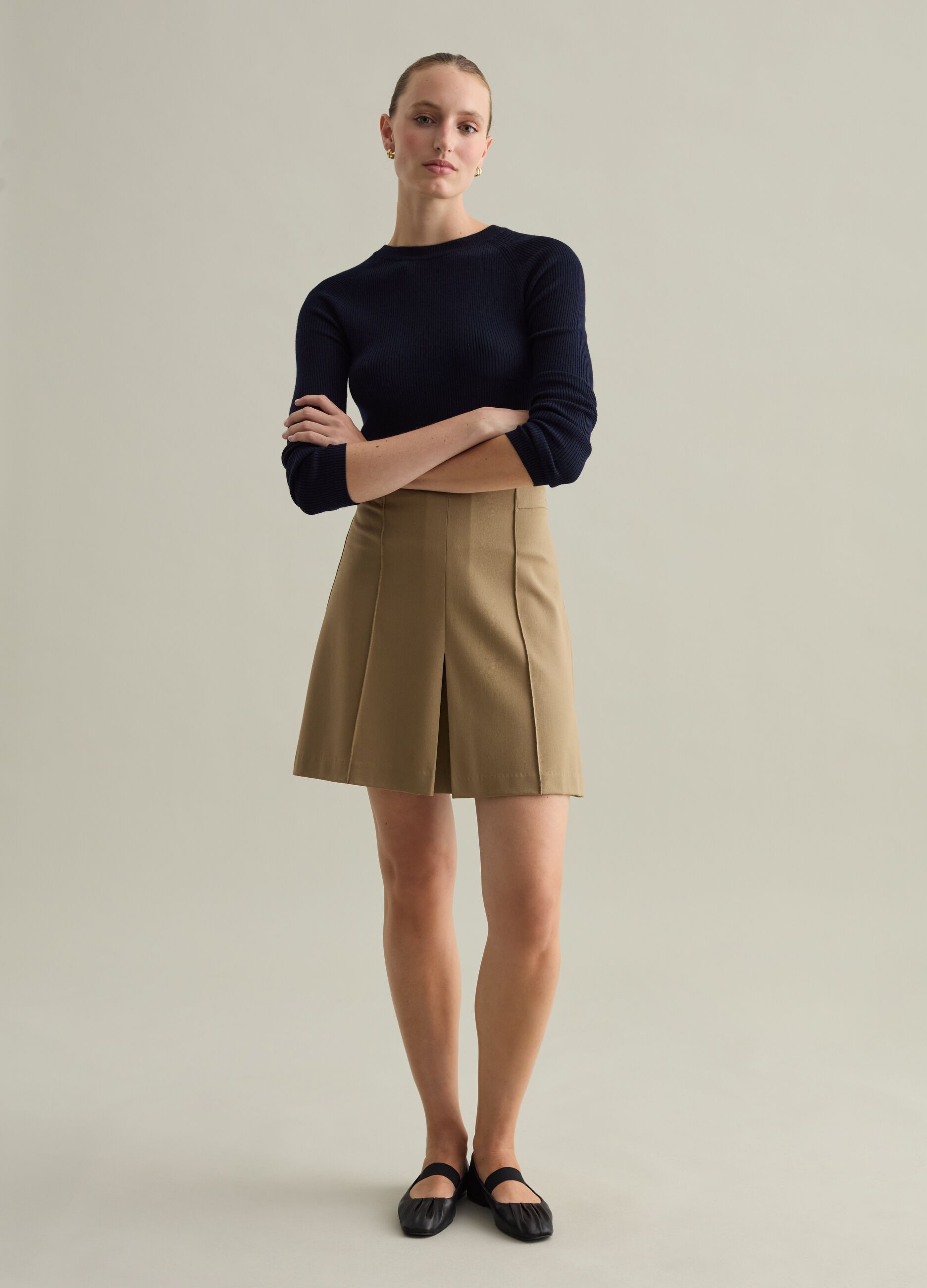 Contemporary ribbed top with raglan sleeves_1