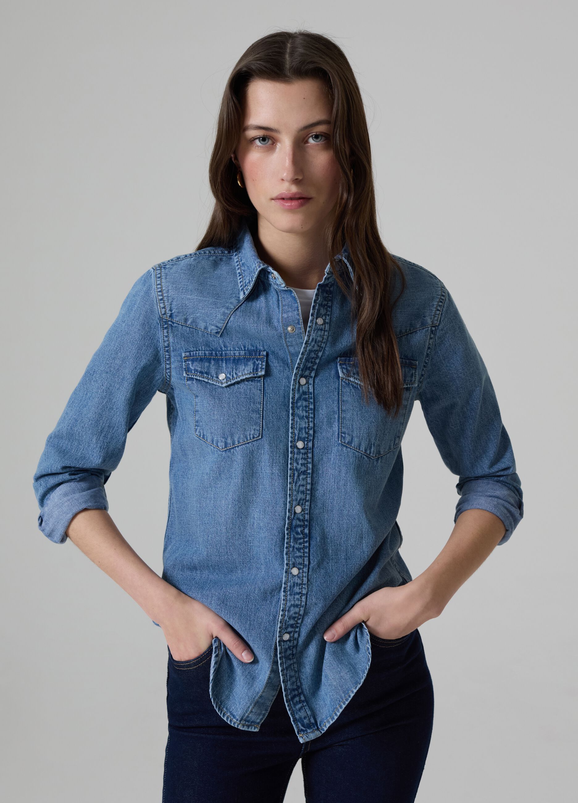 Western shirt in denim with pockets_0