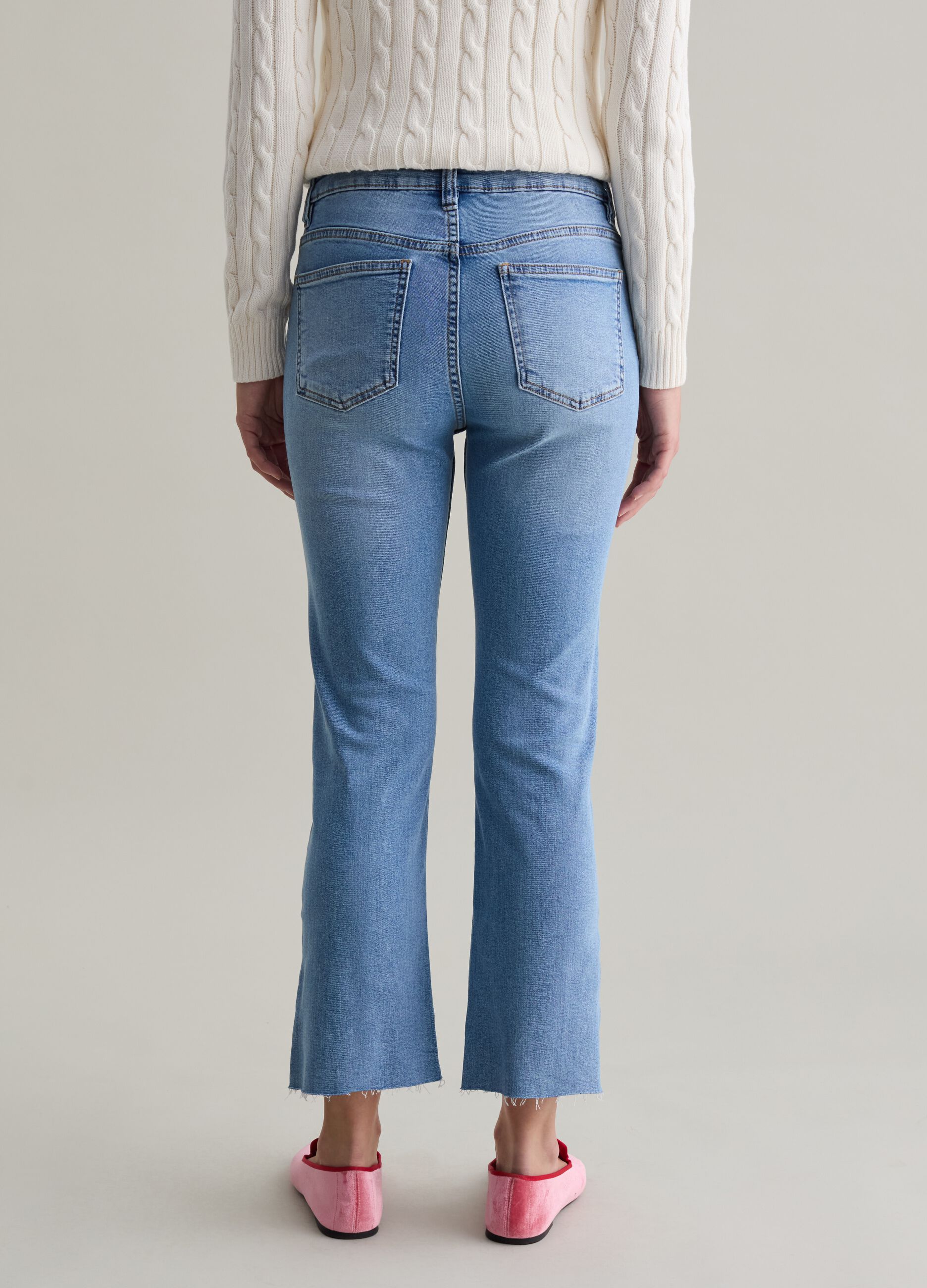 Flare-fit crop jeans with raw edging_2