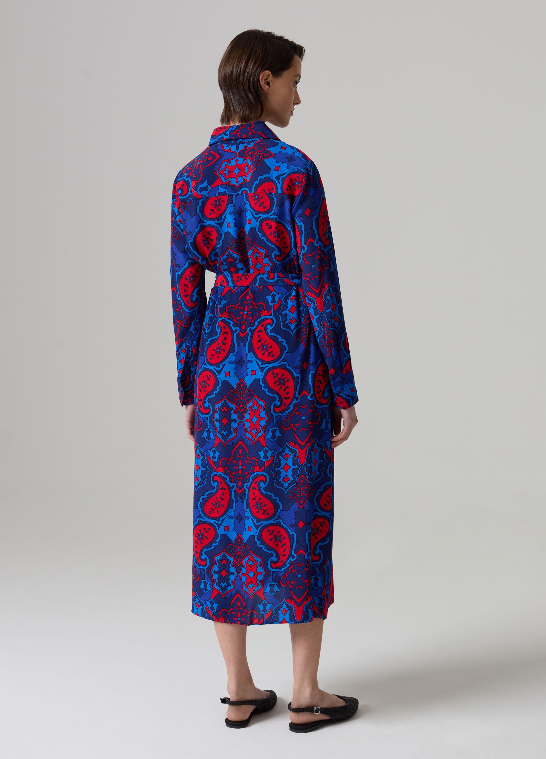 Long shirt dress with paisley print_2