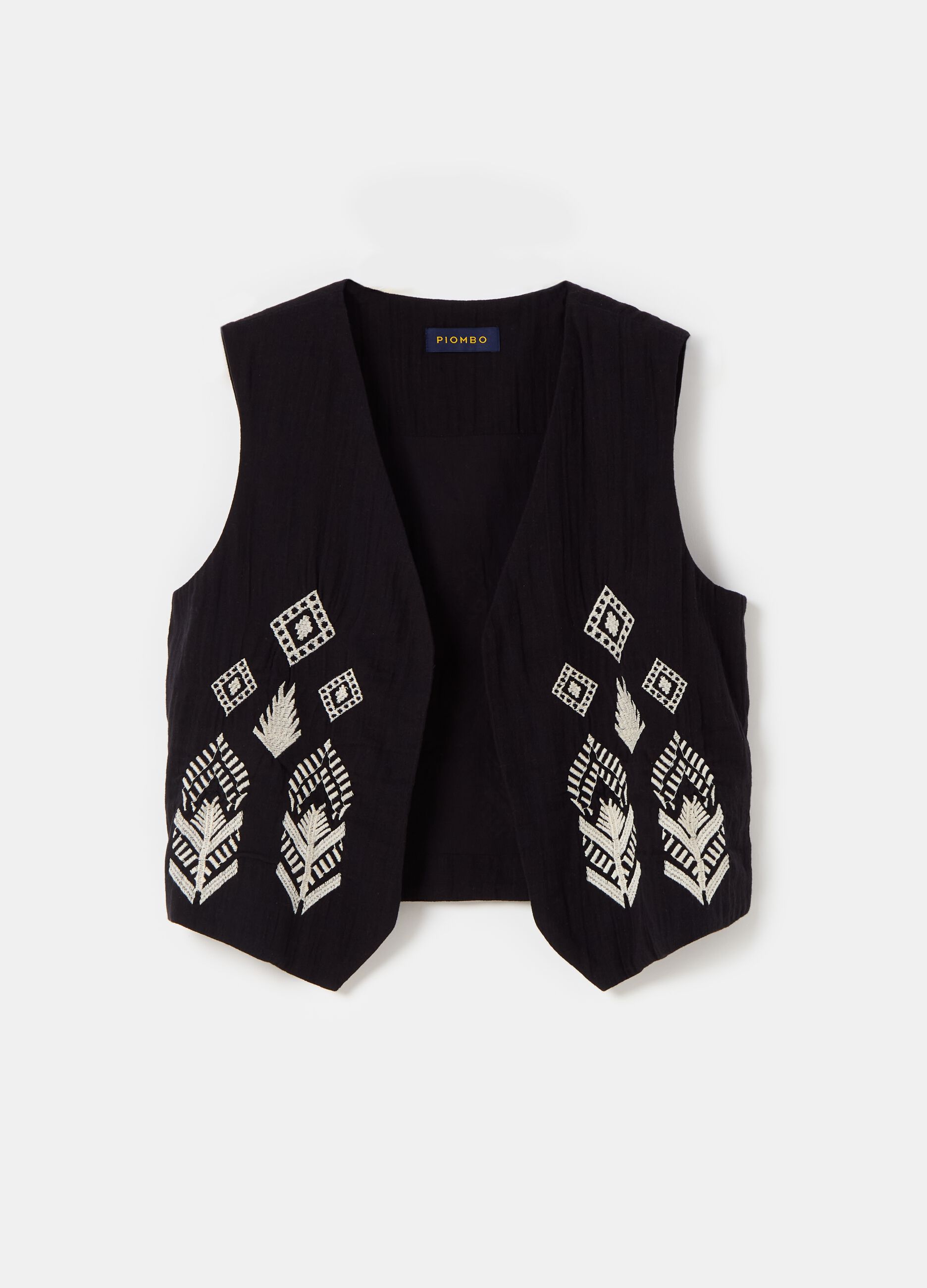 Open gilet with ethnic embroidery_3