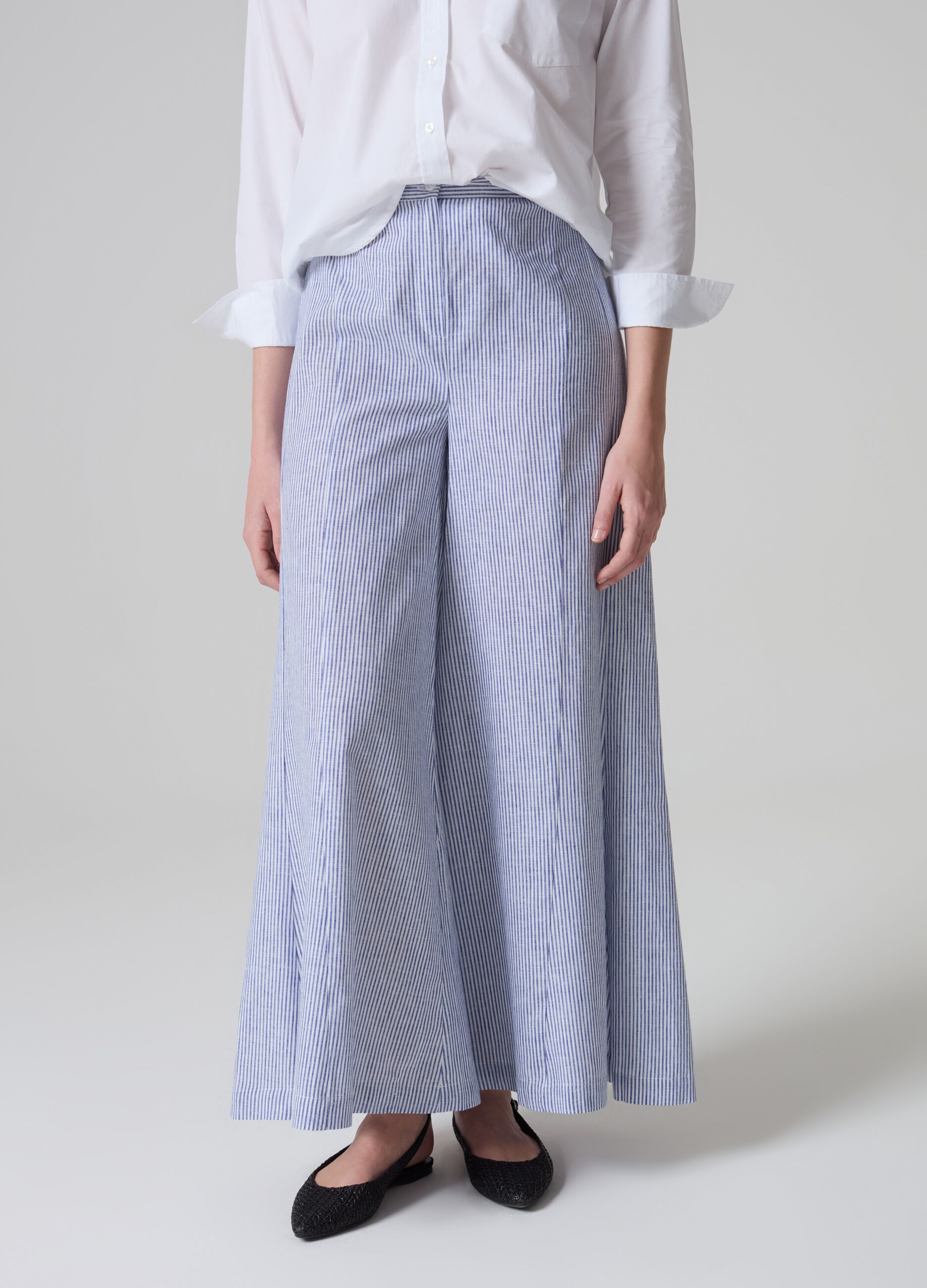 Flare-fit wide-leg trousers_0