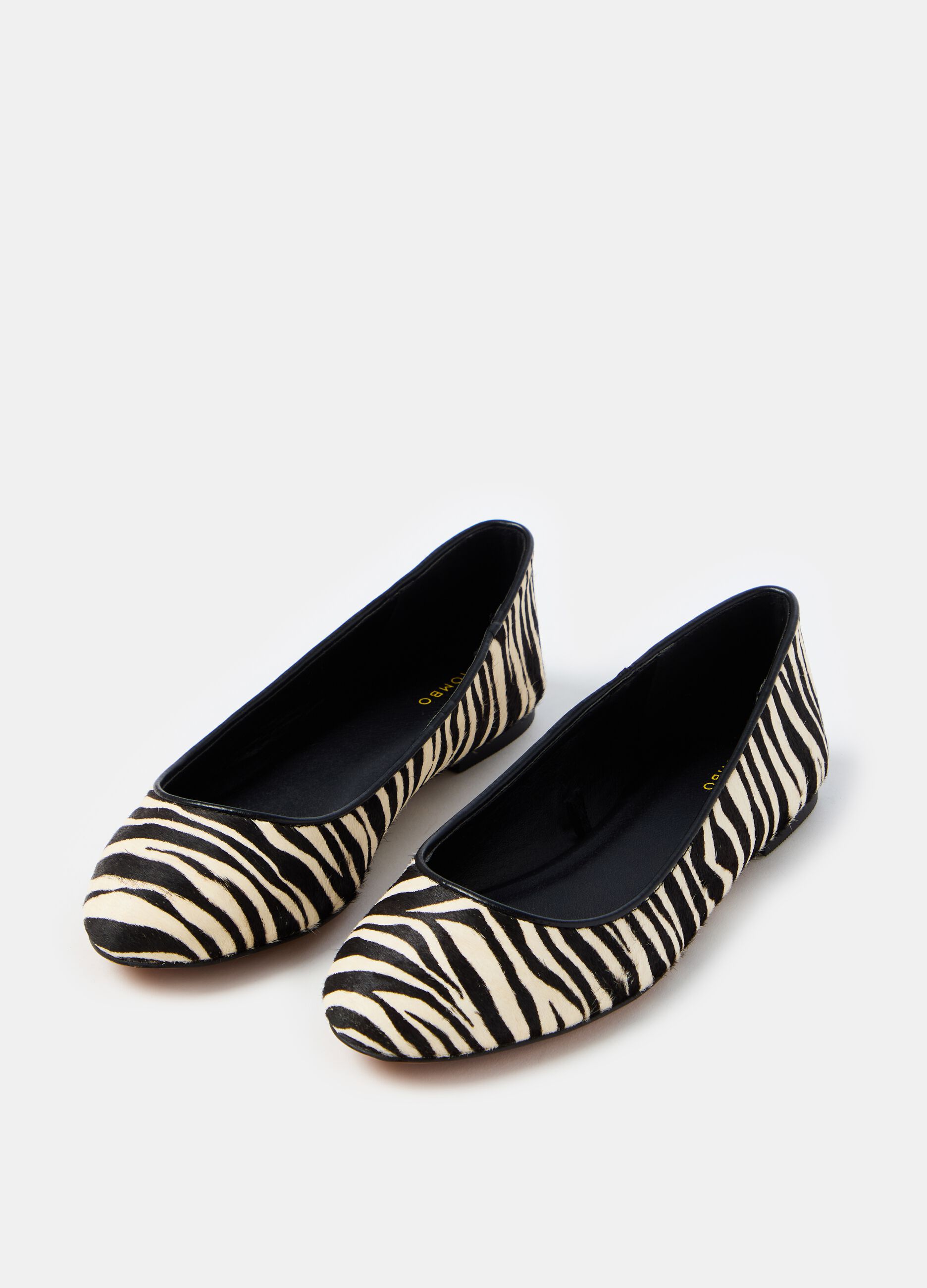 Ballerina flats with zebra pattern