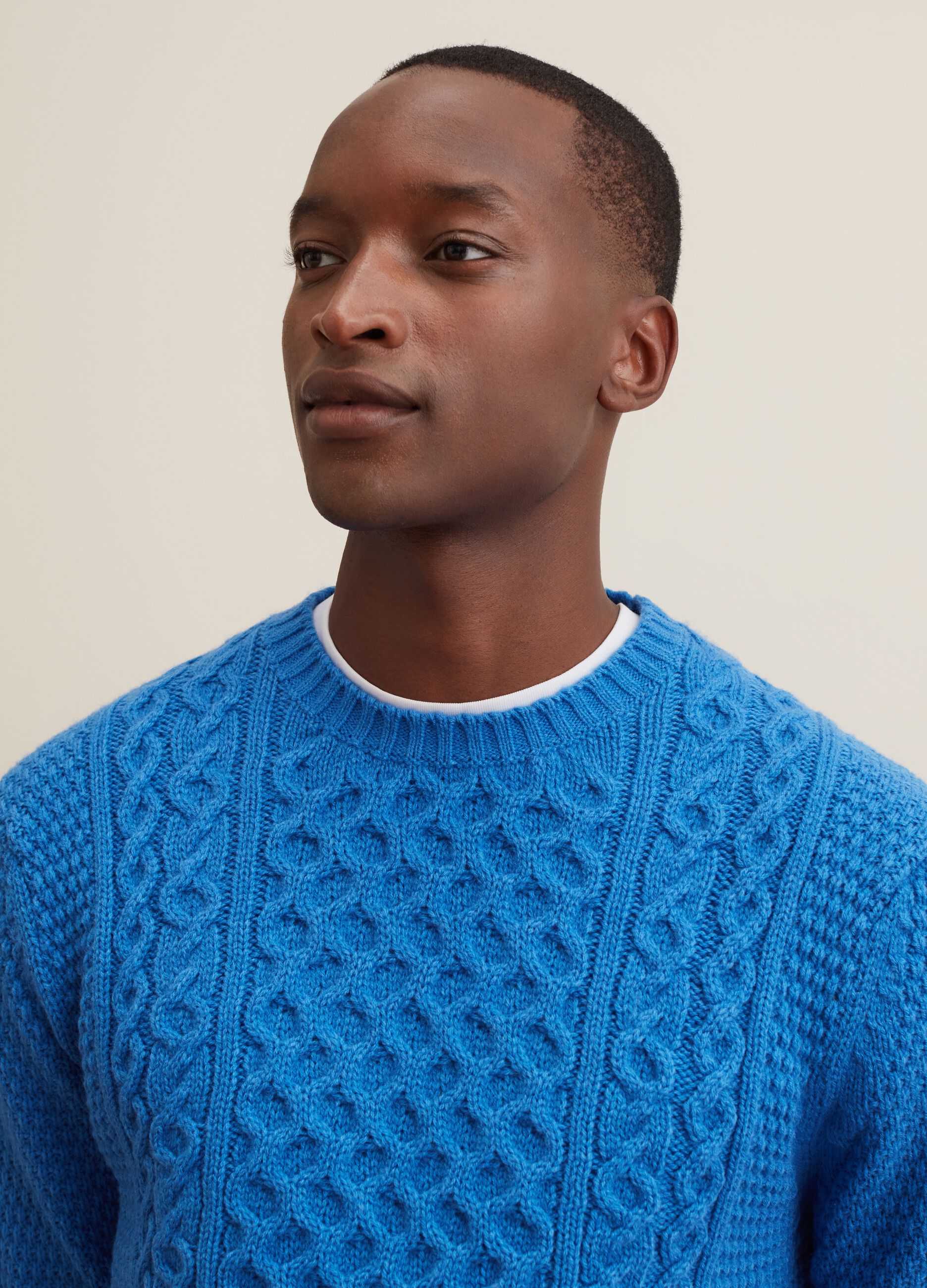 Pullover with round neck_0