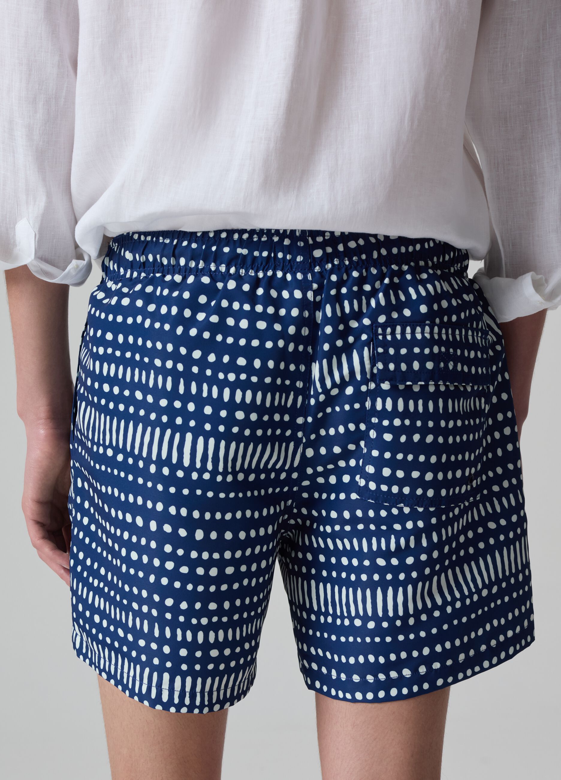 Bermuda swim shorts with Aztec print_2