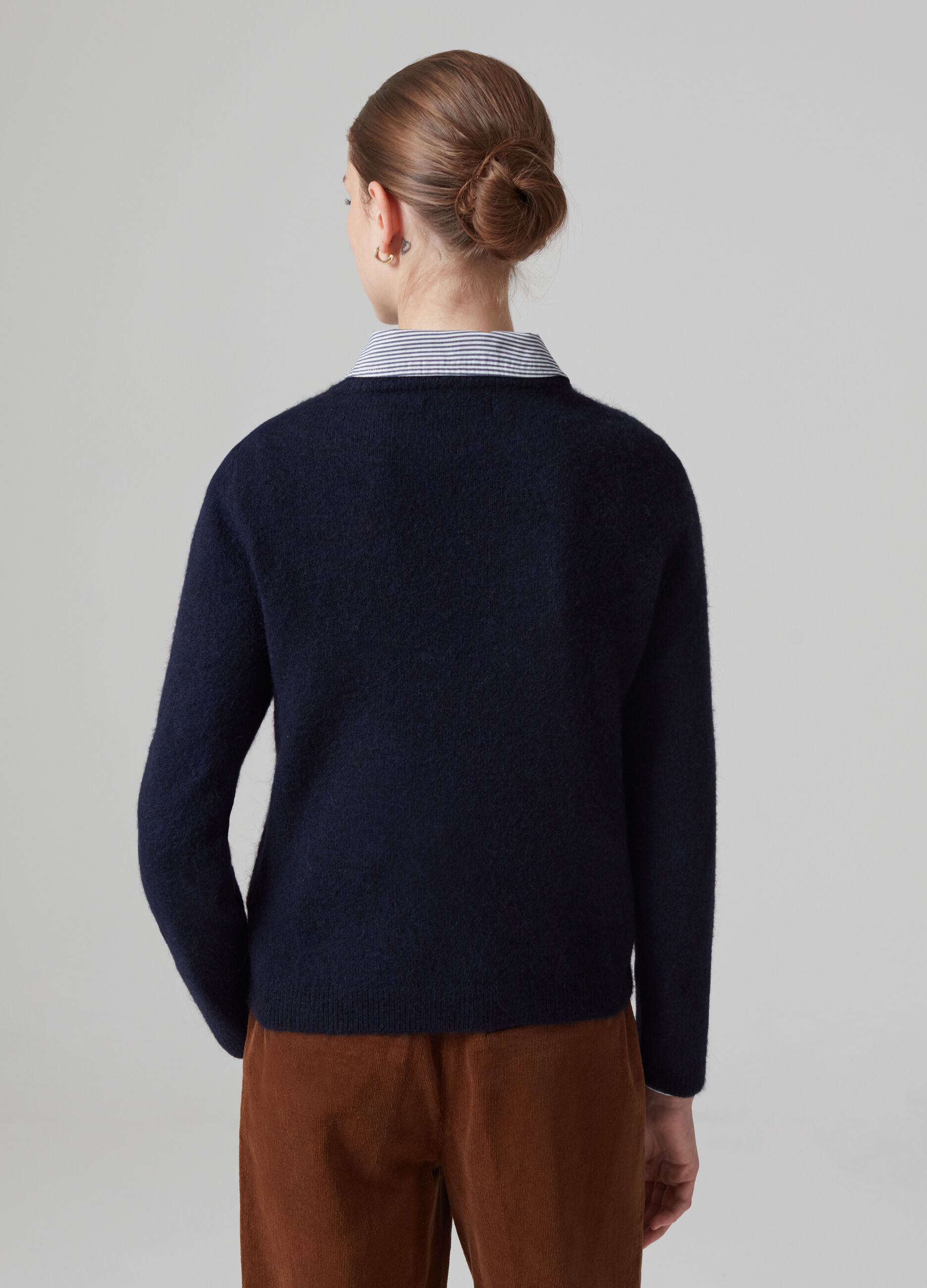 Round neck pullover_2